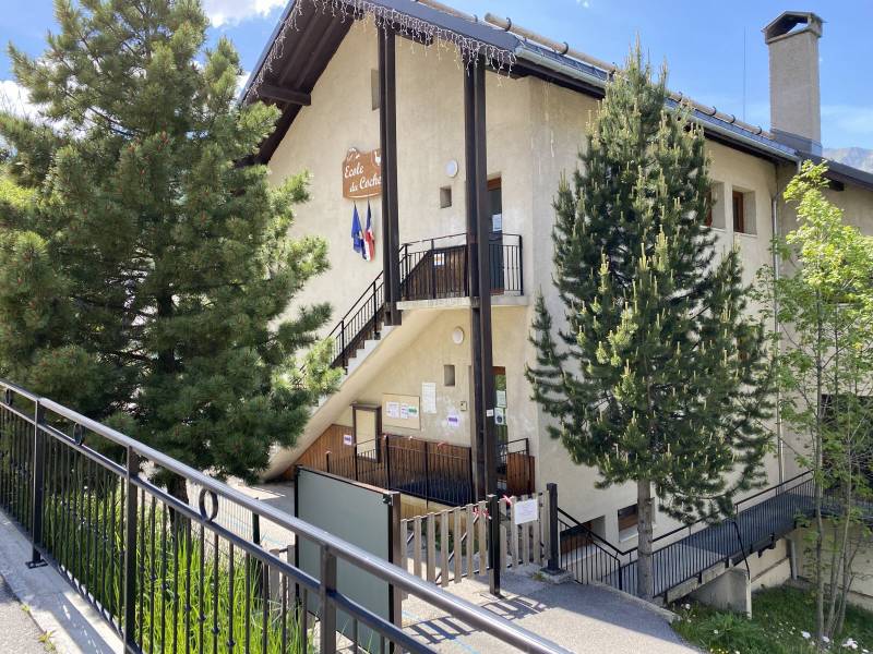 Rénovation et extension d'une école primaire à SAINT MARTIN DE BELLEVILLE